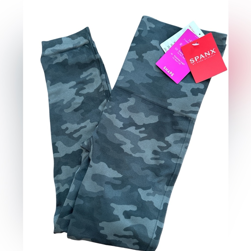 Spanx Camo Military Camouflage Gray Women’s Size Small Casual NWTS MSRP $68